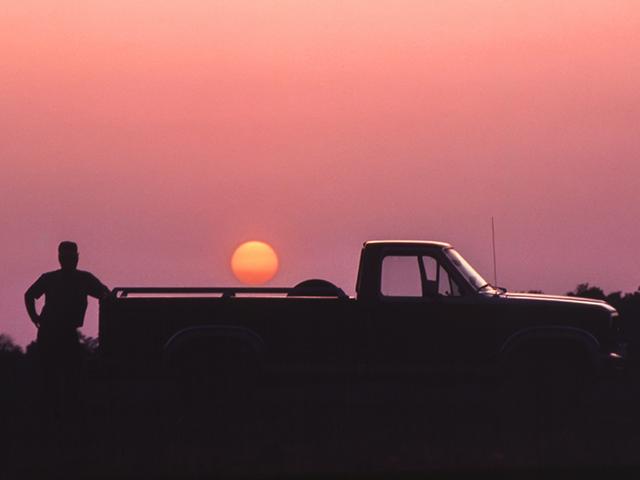Farmers and farm workers need to be aware of heat stress and the negative effects, according to the Upper Midwest Agricultural Safety and Health Center. (DTN file photo)
